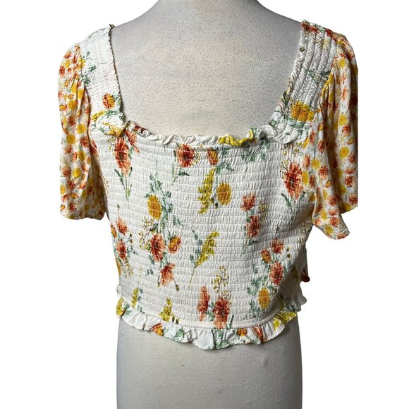 Torrid Women's Warm Sunset Floral Smocked Flutter Sleeve Crop Top Size 3 - Picture 5 of 13